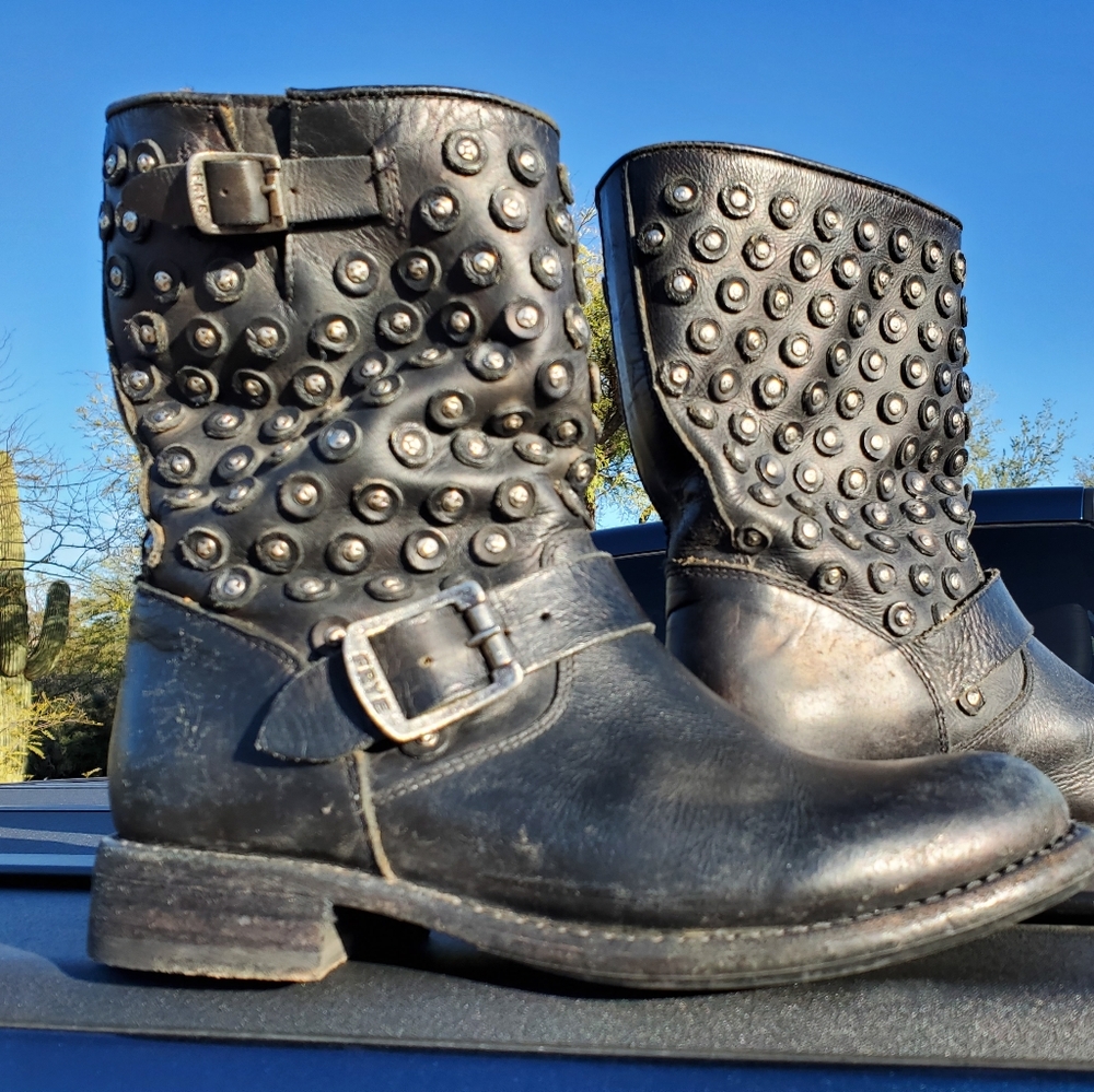 Frye boots sz8